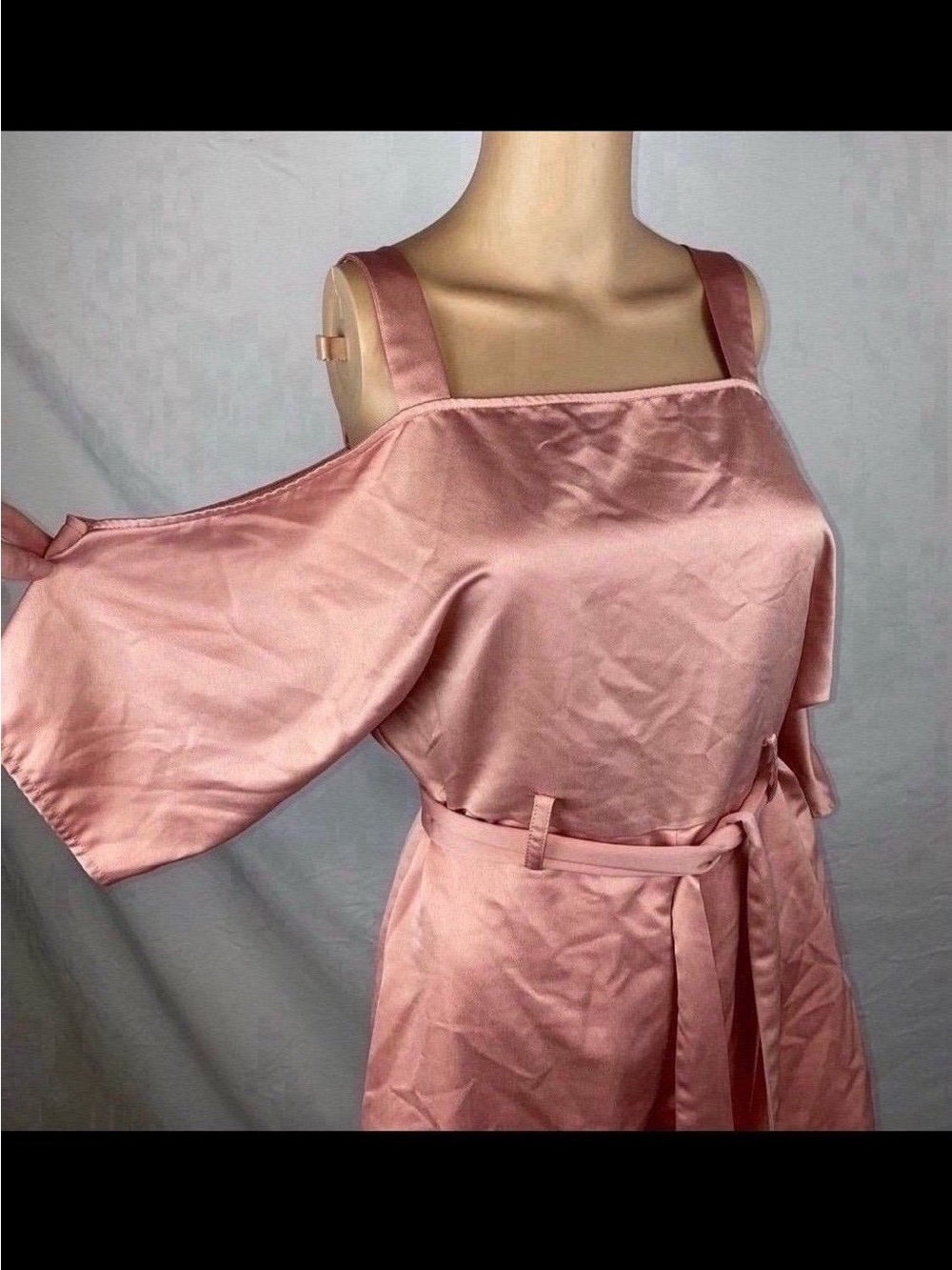 Romper - Picture 2 of 11